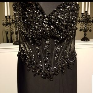 Exquisite Rhinestone Mesh Elegant Black Gown